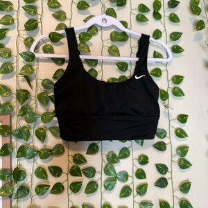 nwot Women's Nike Black Sports Bra medium 17